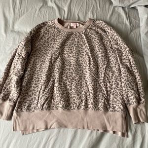 Cheetah print light sweater